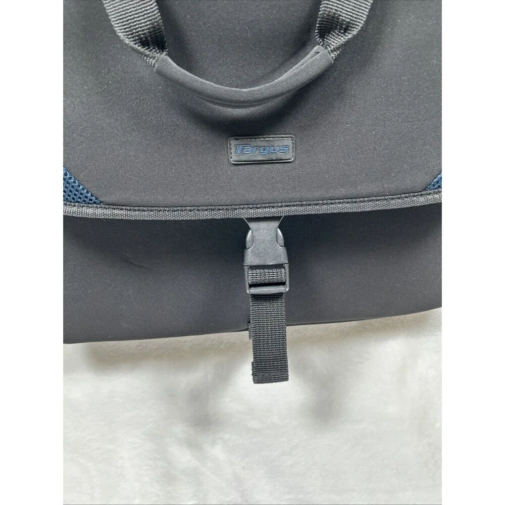 Targus Laptop Messenger Bag Black CVR20101-01 With Strap for 15” Laptop